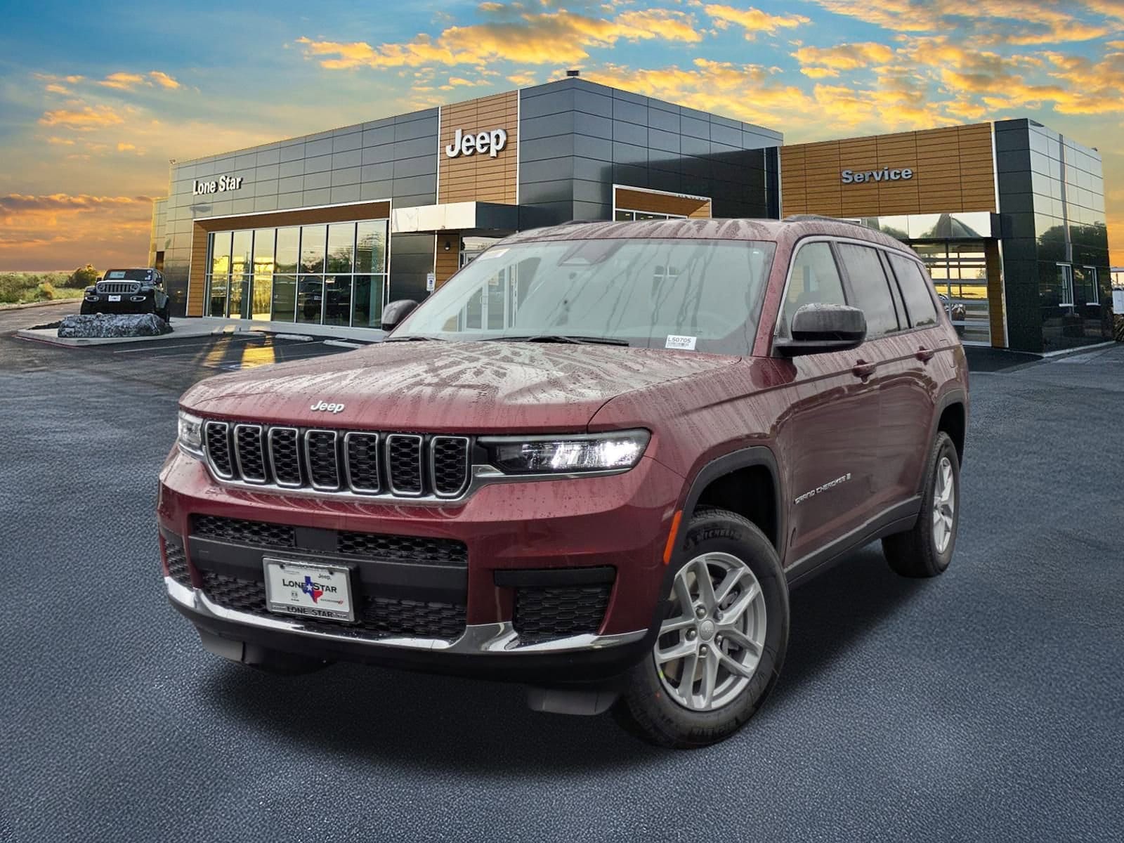 2025 Jeep Grand Cherokee L Laredo's photo