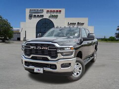 2026 Ram 2500 TRADESMAN CREW CAB 4X4 6'4 BOX Pickup