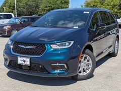 2025 Chrysler Pacifica SELECT Passenger Van