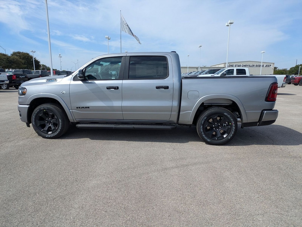 New 2026 Ram 1500 LONE STAR CREW CAB 4X4 5'7 BOX Pickup