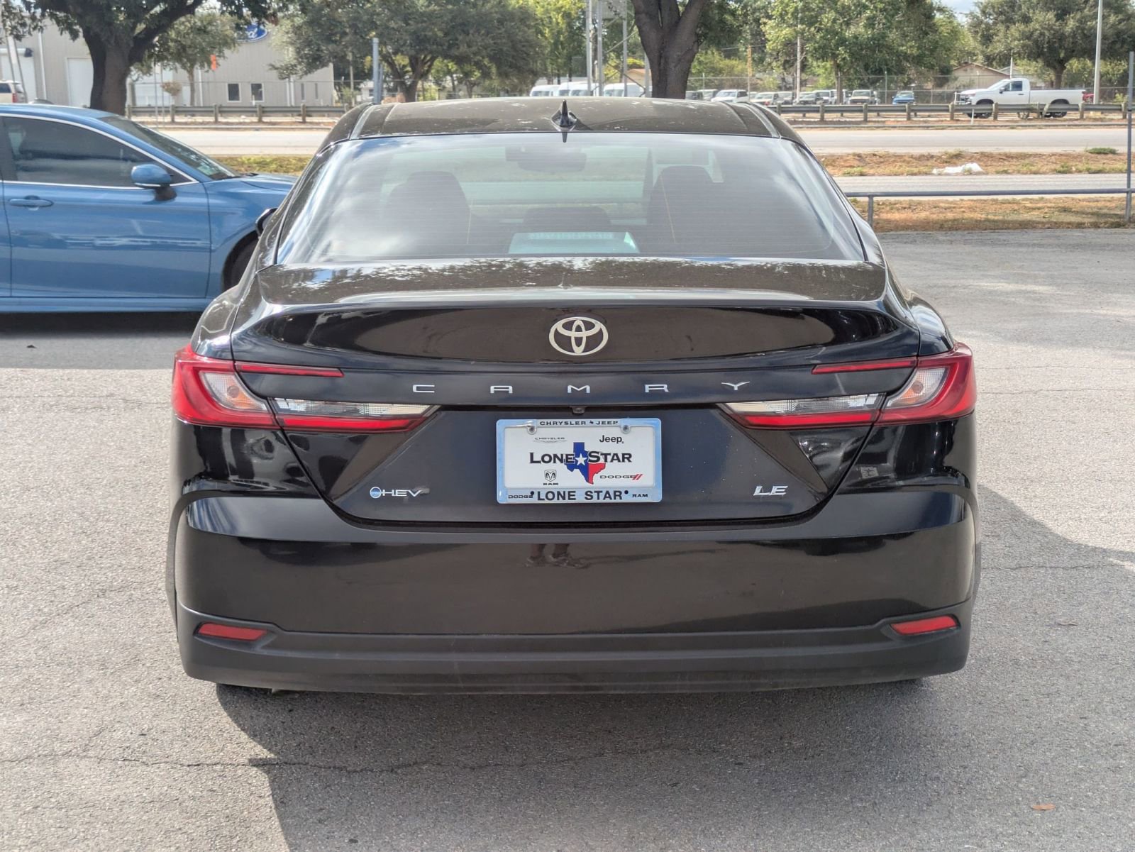 2025 Toyota Camry LE photo 3