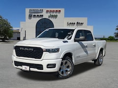2025 Ram 1500 LONE STAR CREW CAB 4X2 5'7 BOX Pickup