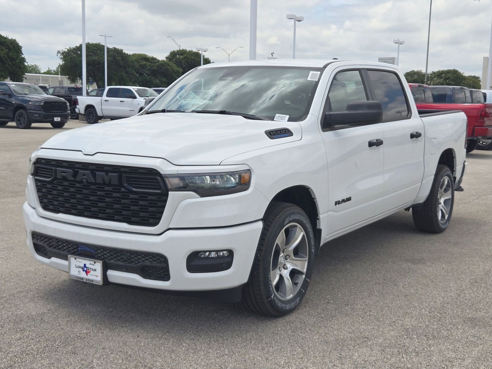 View vehicle photo 7