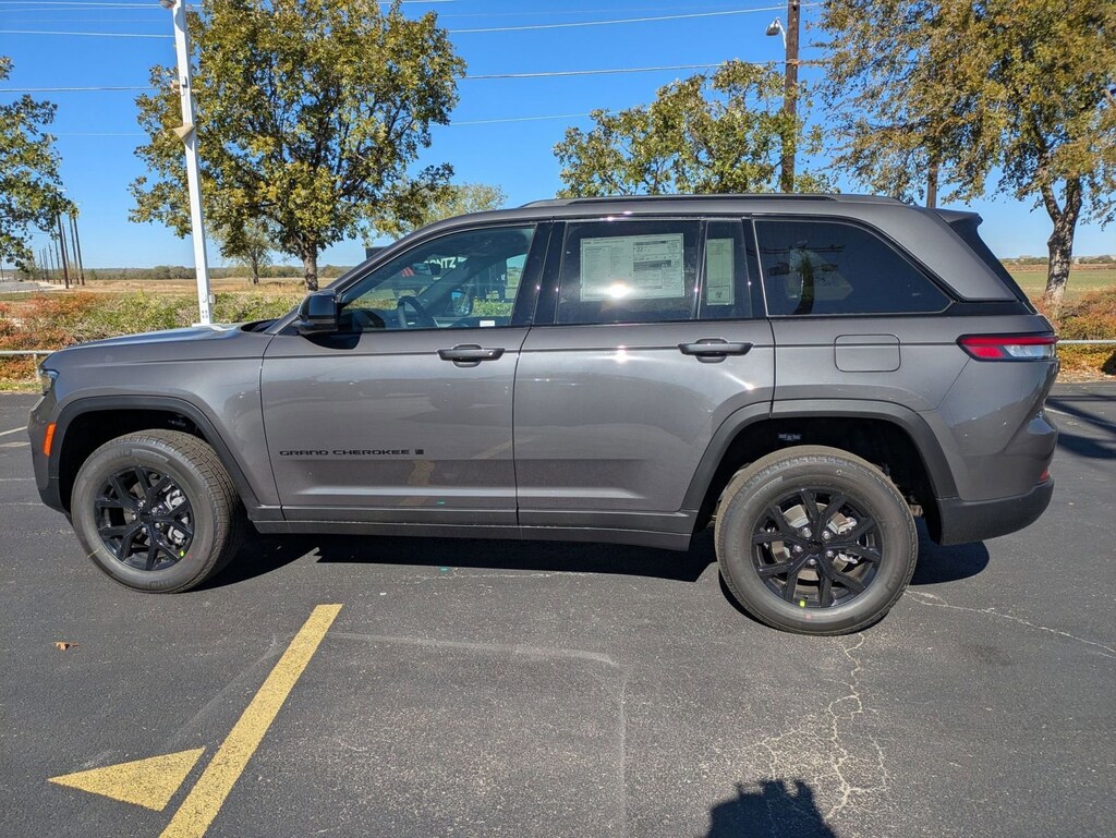 New 2025 Jeep Grand Cherokee ALTITUDE X 4X2 Sport Utility