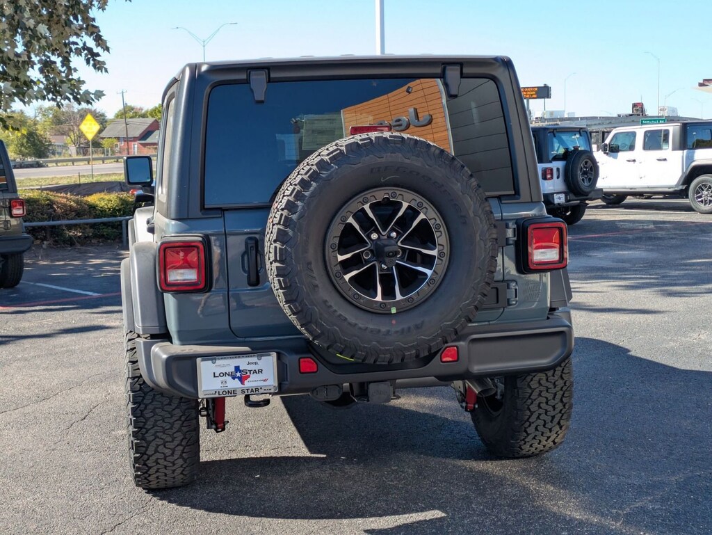 New 2026 Jeep Wrangler 4-DOOR WILLYS Sport Utility