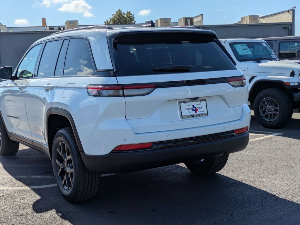 New 2025 Jeep Grand Cherokee ALTITUDE X 4X2 Sport Utility