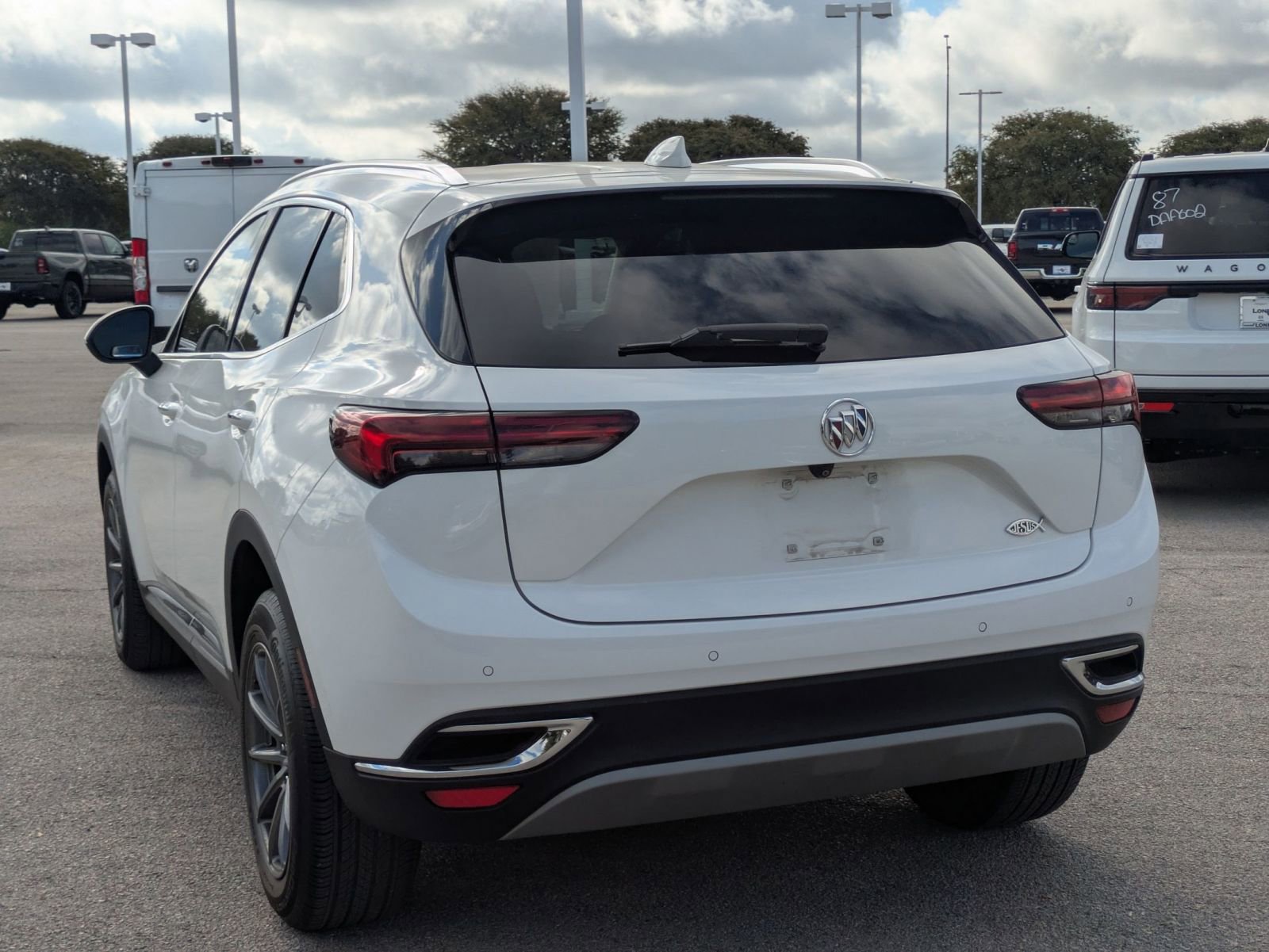 2023 Buick Envision Preferred photo 3