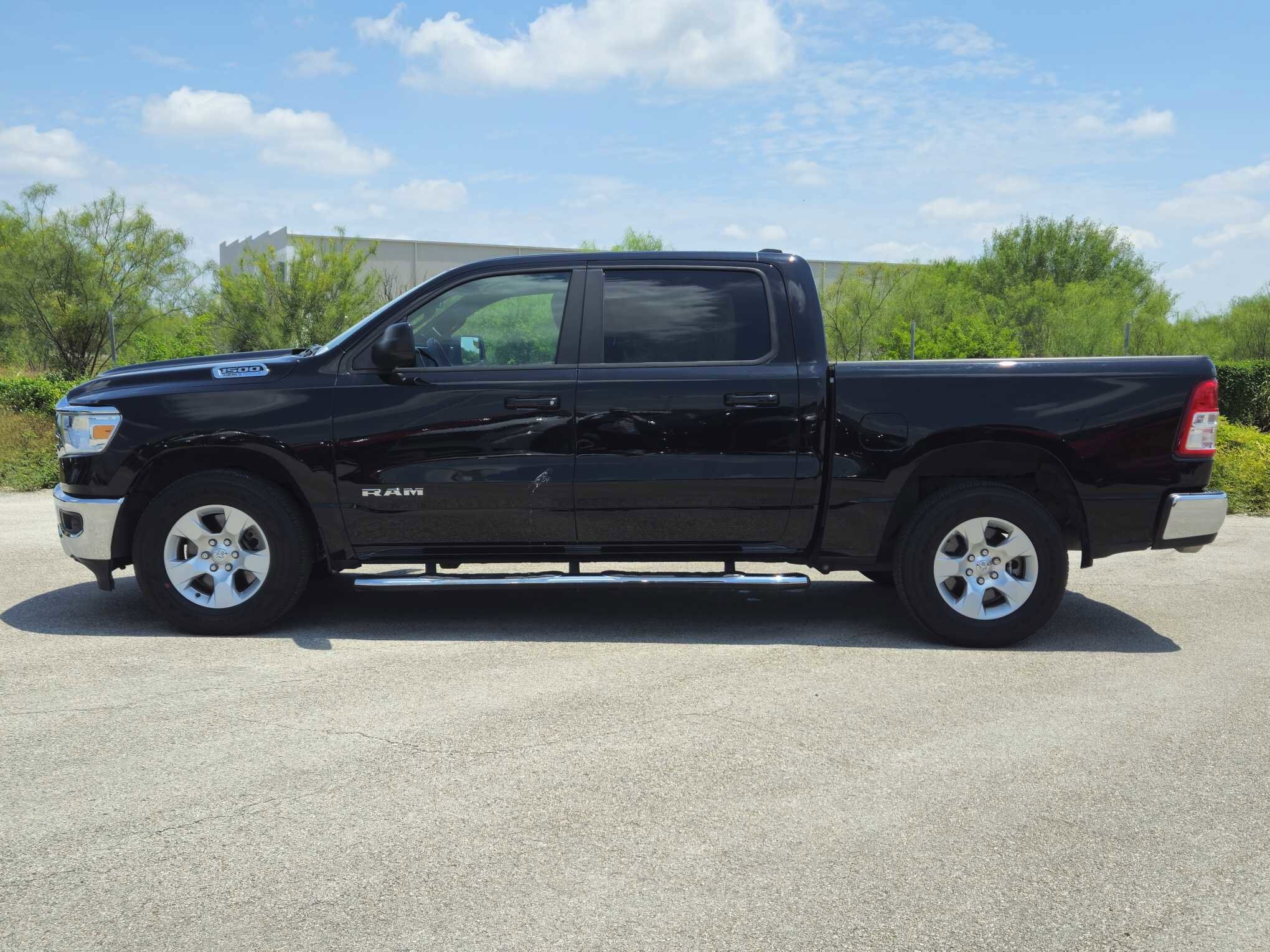 Used 2022 RAM Ram 1500 Pickup Big Horn/Lone Star with VIN 1C6RREFTXNN202339 for sale in San Antonio, TX