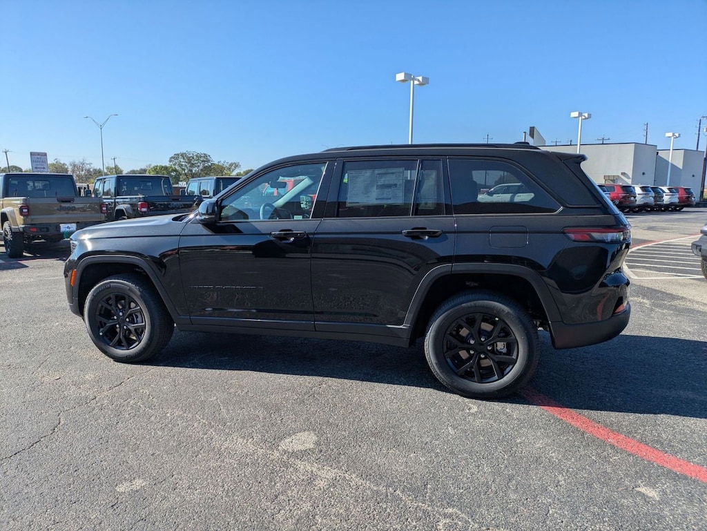 New 2025 Jeep Grand Cherokee ALTITUDE X 4X2 Sport Utility