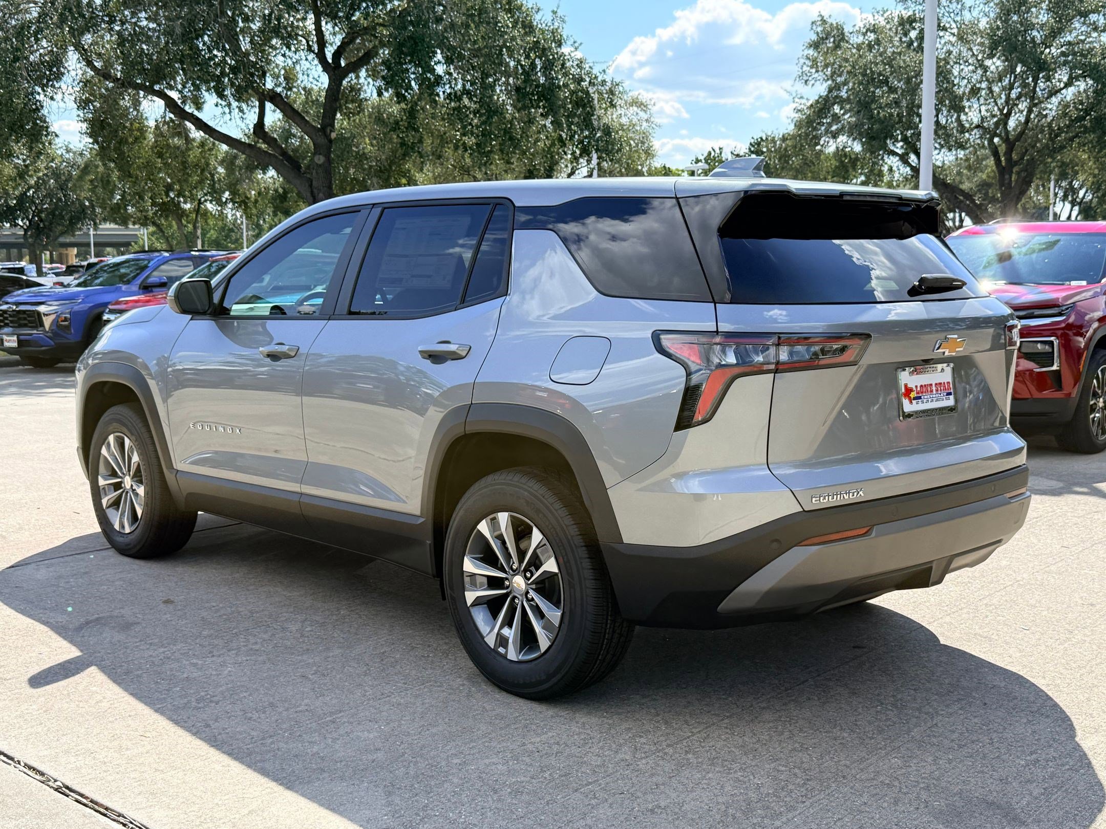 2026 Chevrolet Equinox LT photo 2