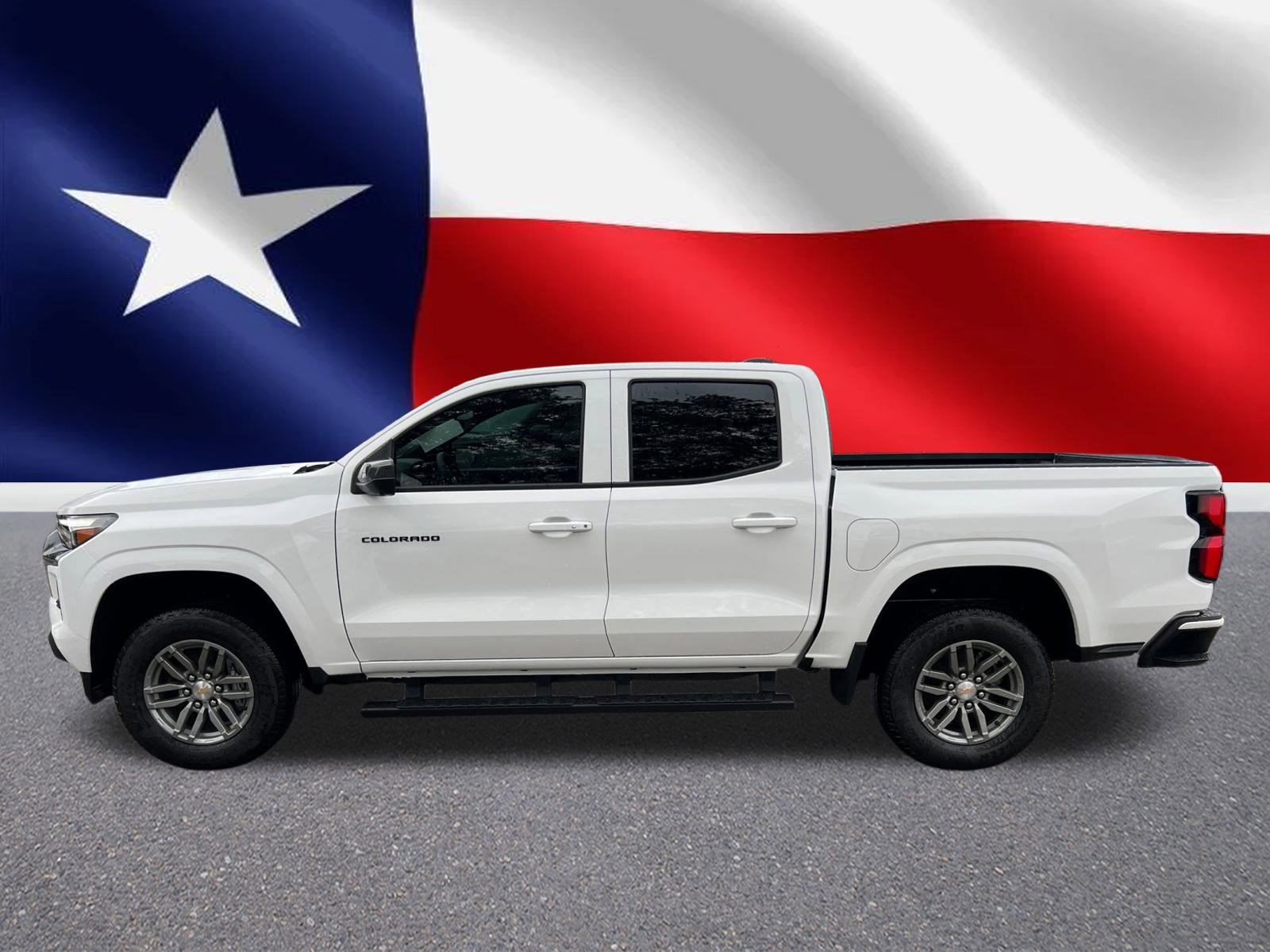 2026 Chevrolet Colorado LT photo 2