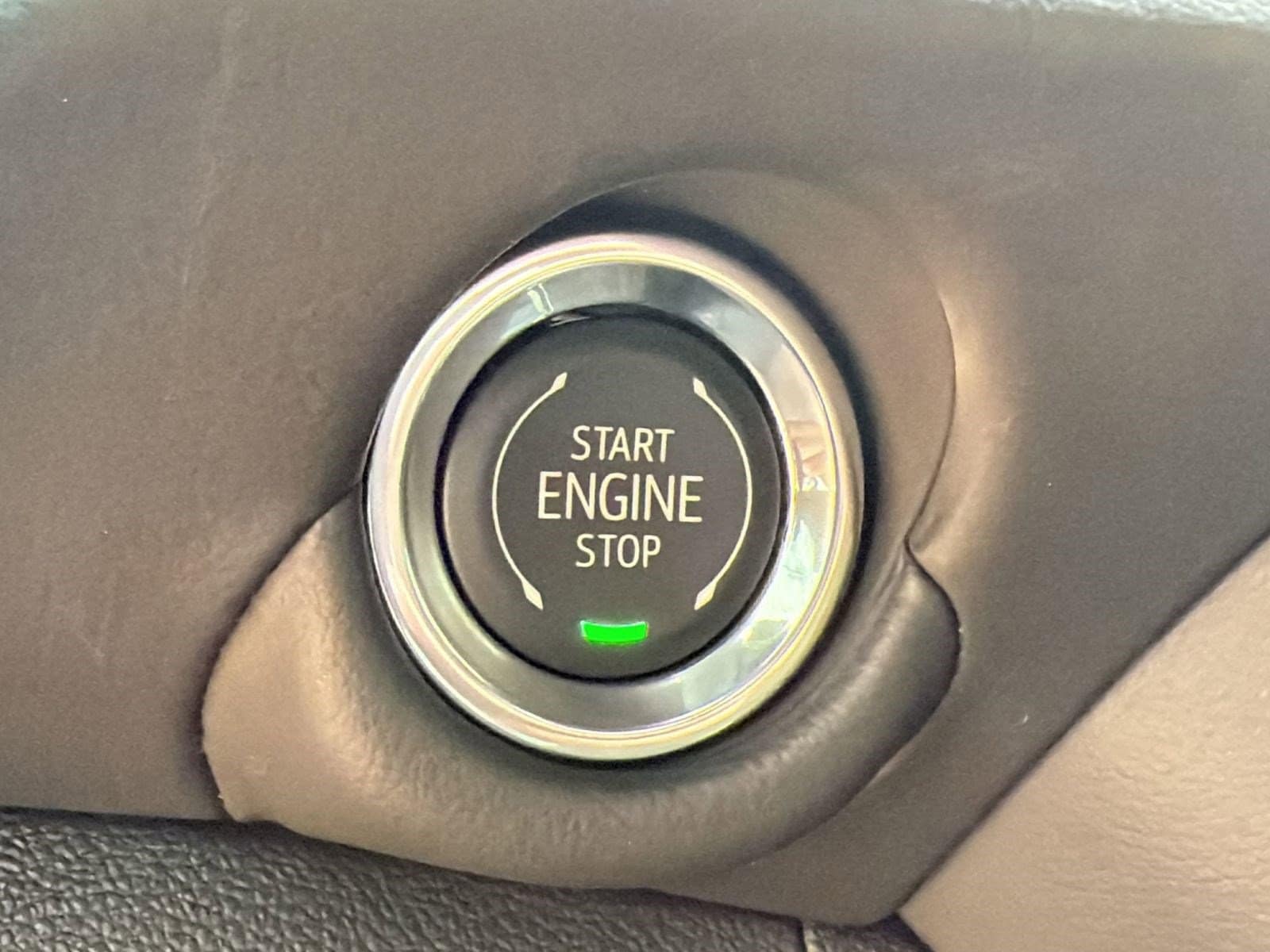2026 Chevrolet Suburban LT - Photo 26