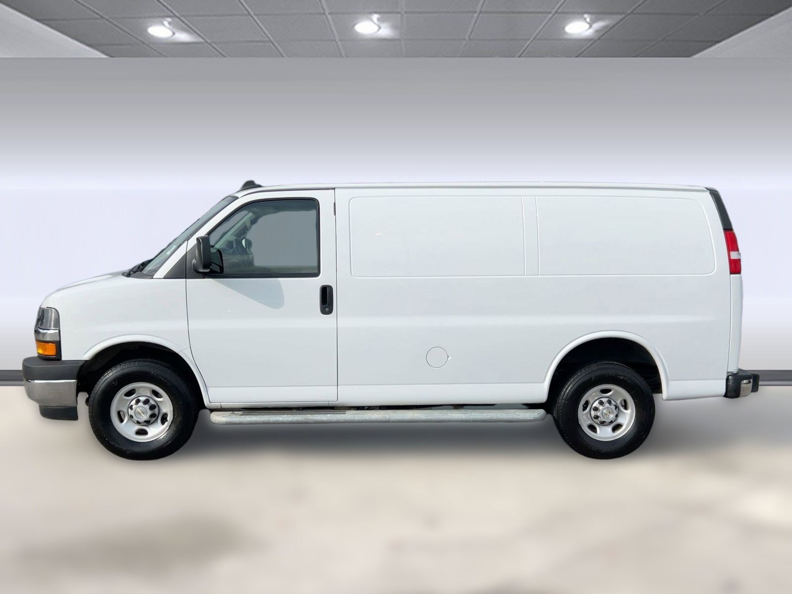 2024 Chevrolet Express Cargo 2500 Van photo 2