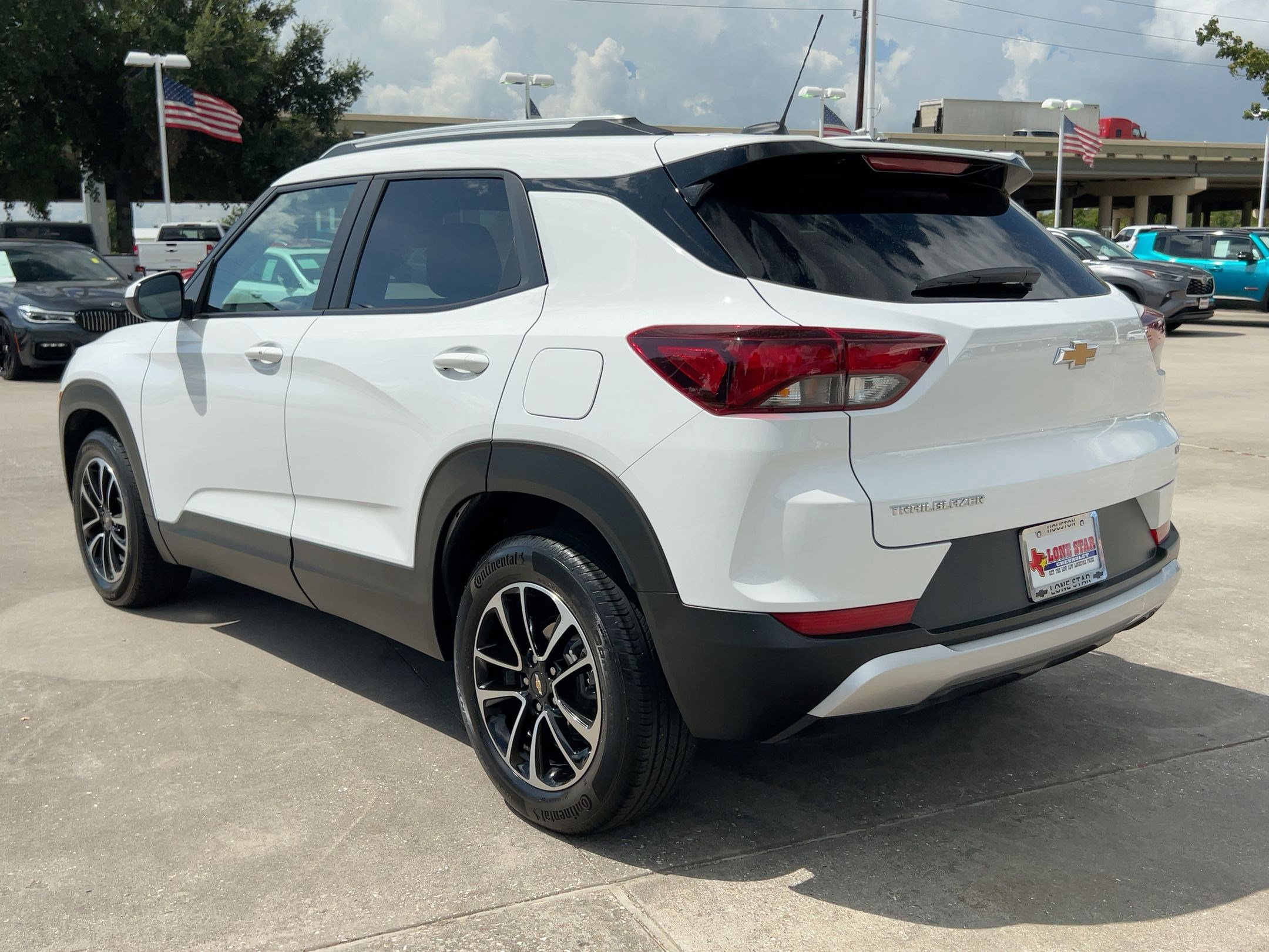 2024 Chevrolet Trailblazer LT photo 3