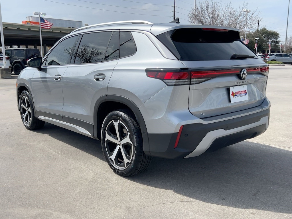 Used 2025 Volkswagen Tiguan 2.0T SE SUV