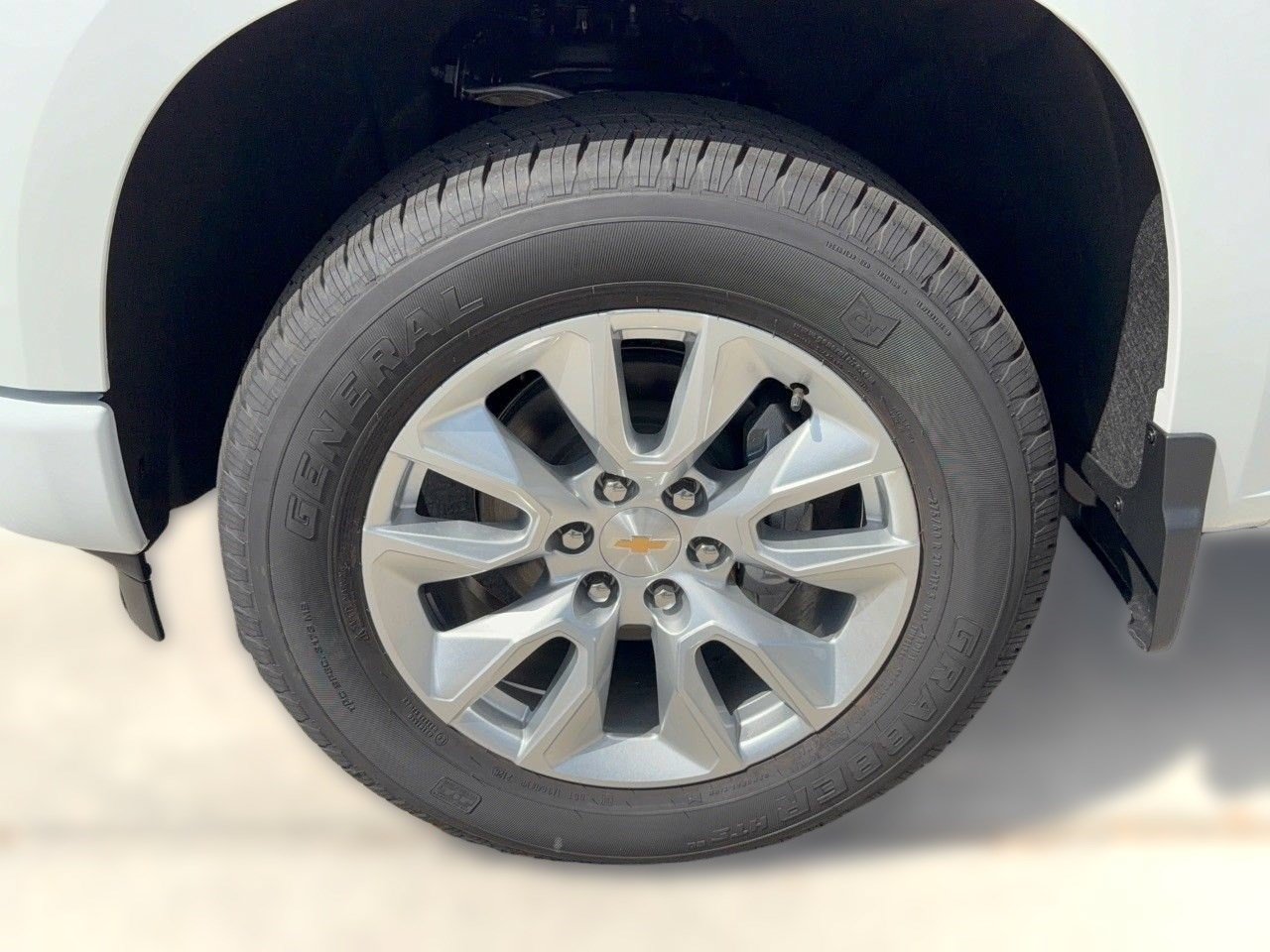 2026 Chevrolet Silverado 1500 Custom - Photo 13