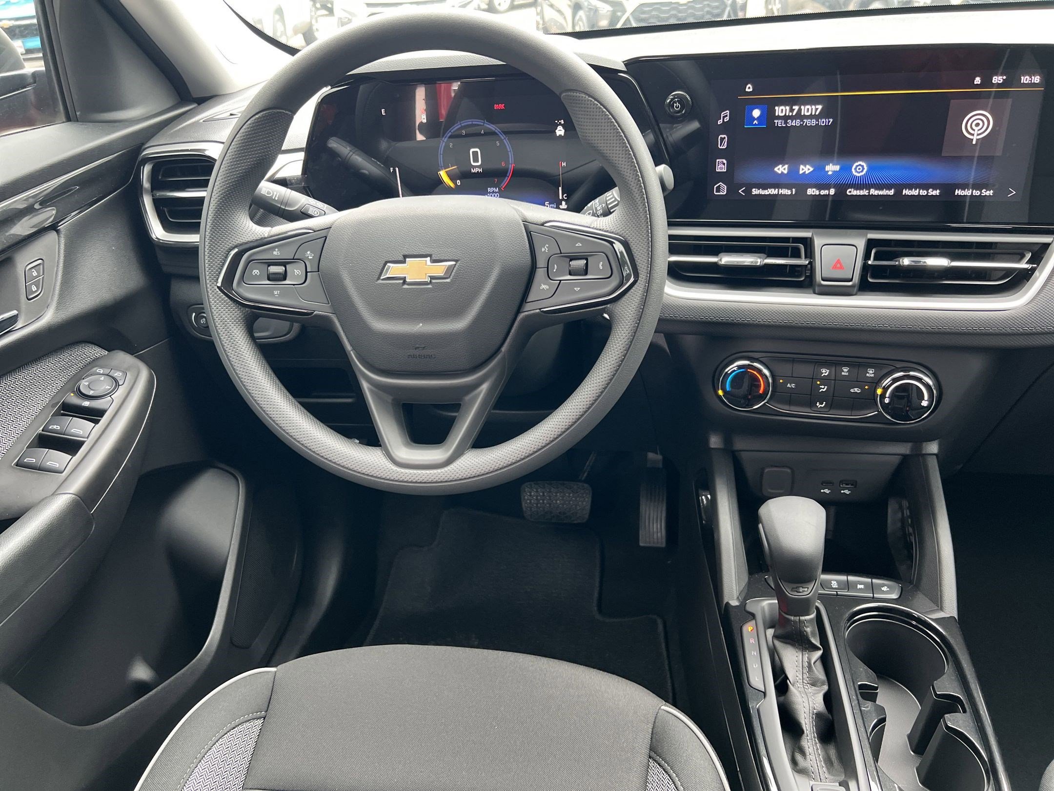 2026 Chevrolet Trailblazer LS photo 2