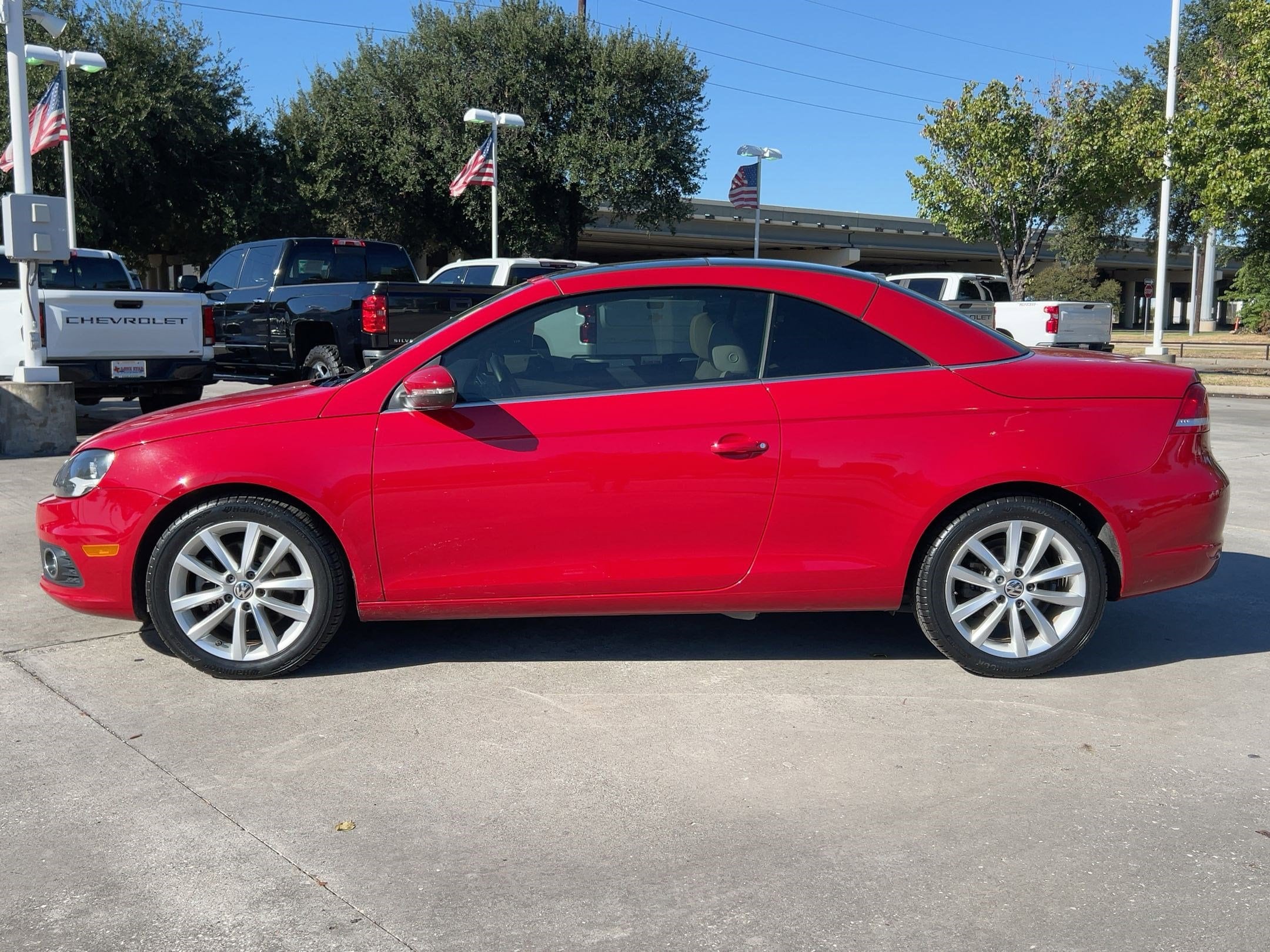 Used 2014 Volkswagen Eos Sport with VIN WVWBW8AH2EV005737 for sale in Baytown, TX