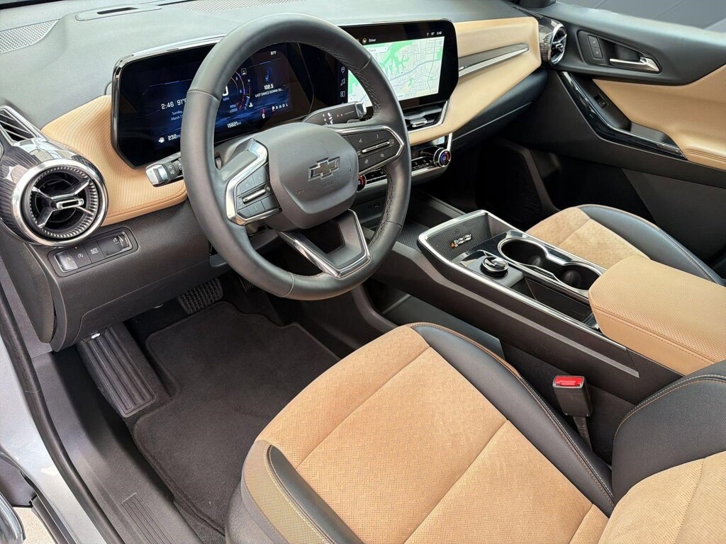 Used 2025 Chevrolet Equinox Activ SUV