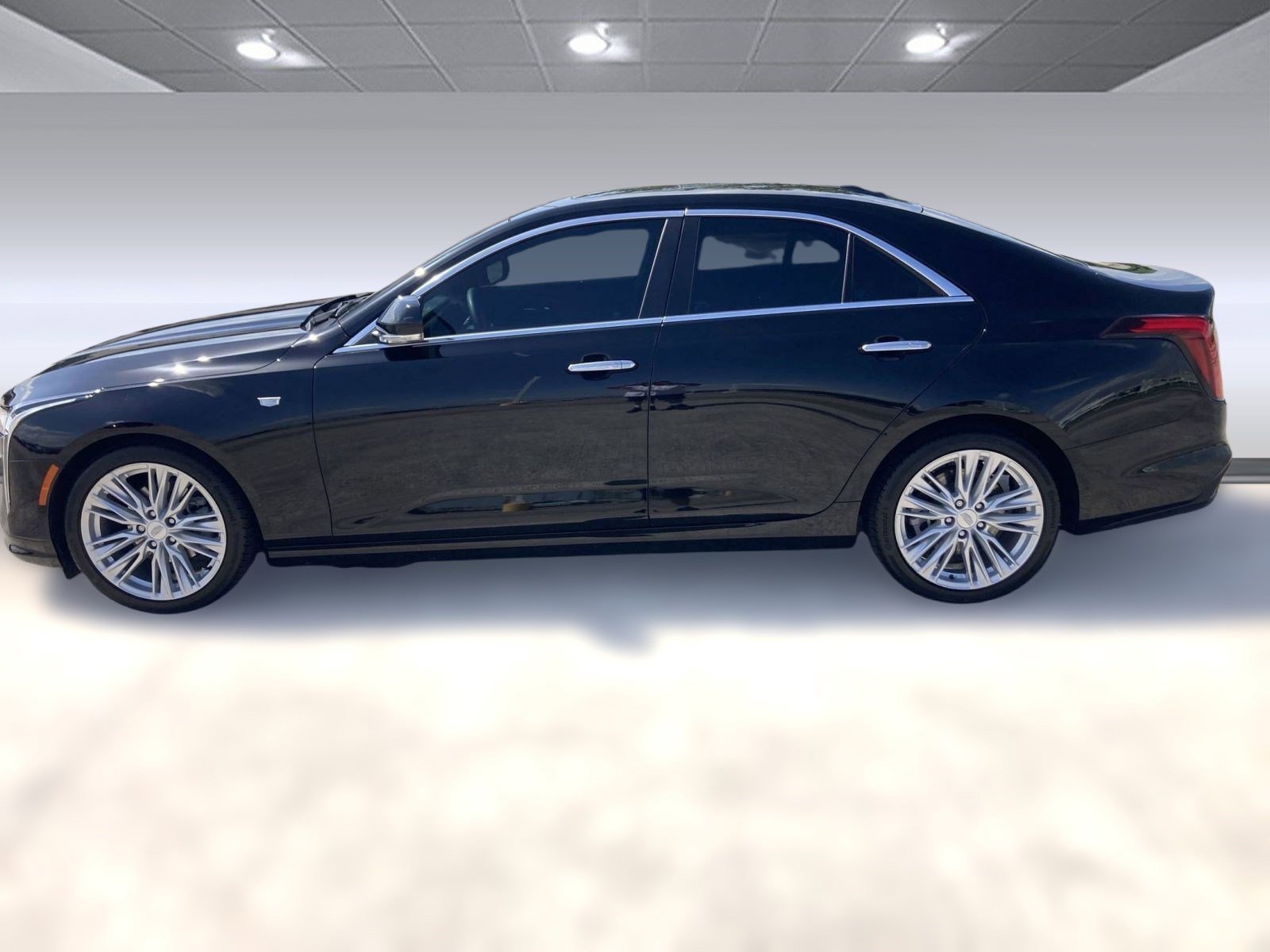2024 Cadillac CT4 Premium Luxury photo 2