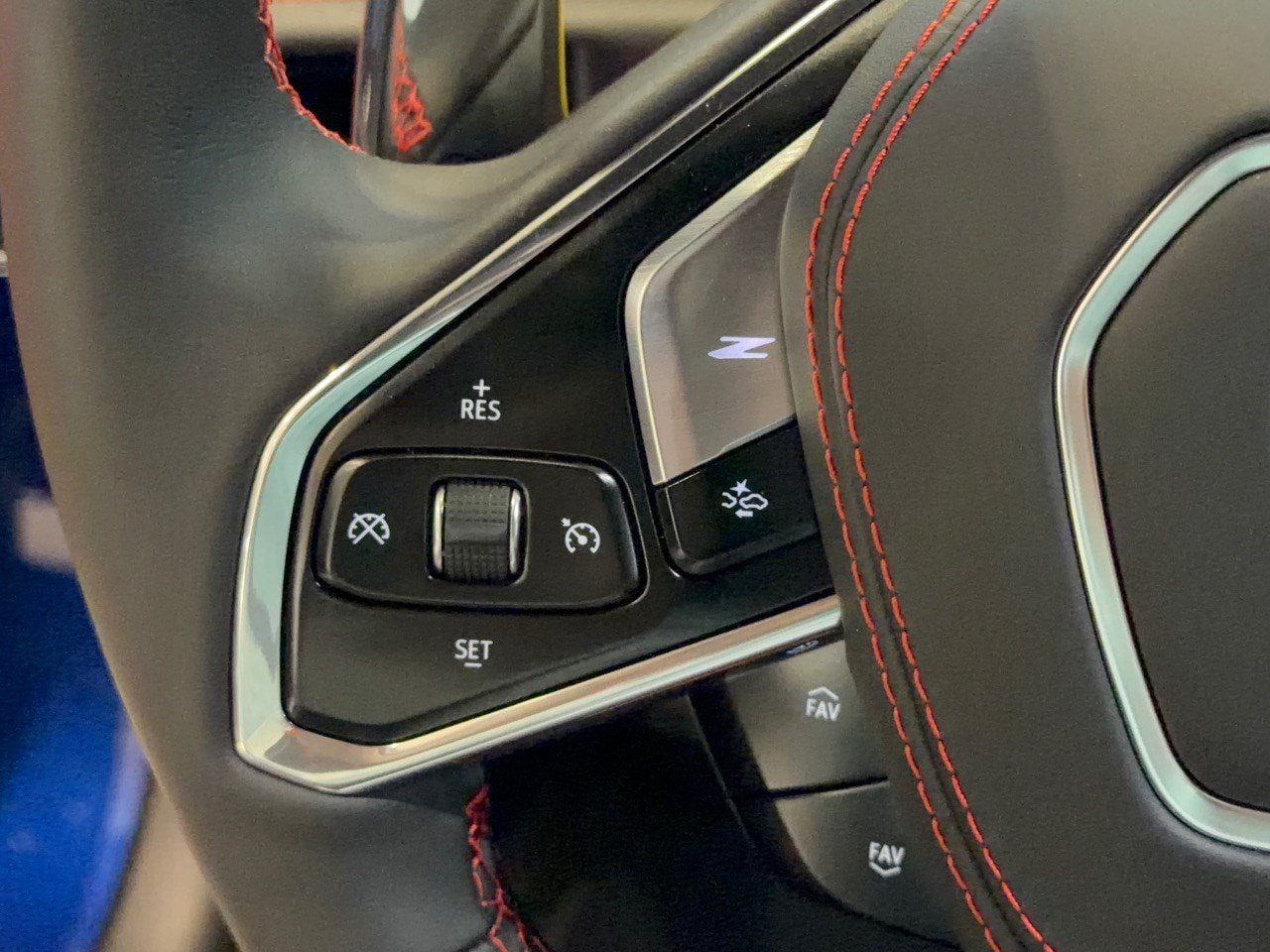 2027 Chevrolet Corvette 2LT - Photo 18