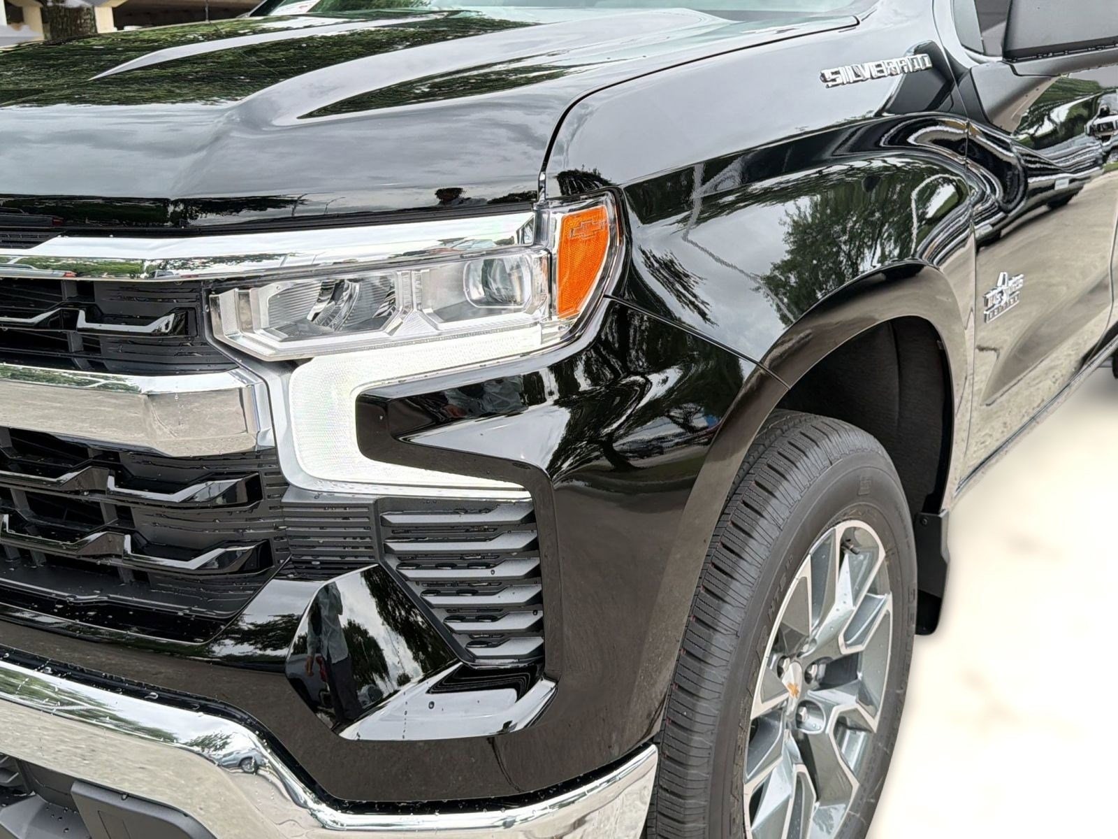 2026 Chevrolet Silverado 1500 LT - Photo 10