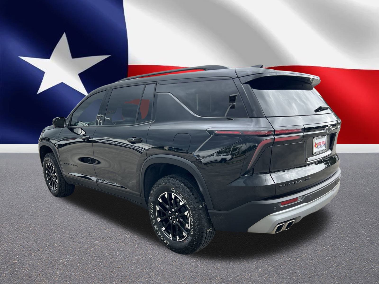 2024 Chevrolet Traverse Z71 photo 3