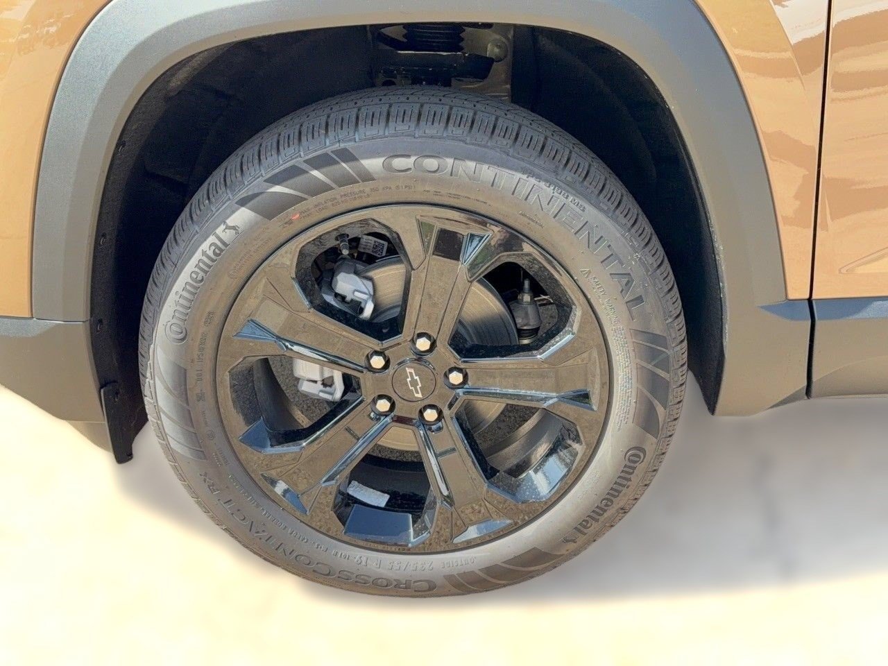 2027 Chevrolet Equinox LT - Photo 13