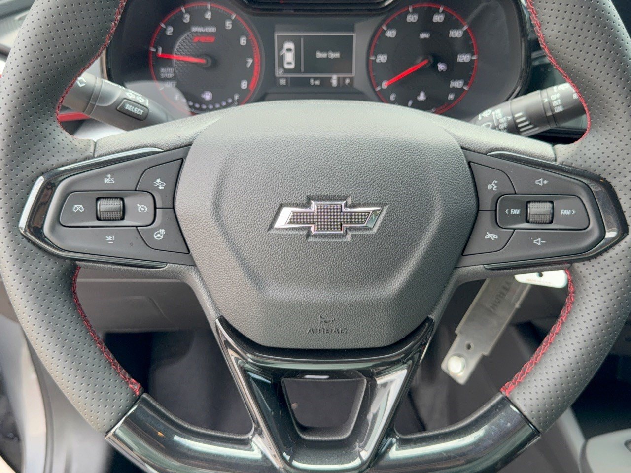 2026 Chevrolet Trax RS - Photo 10