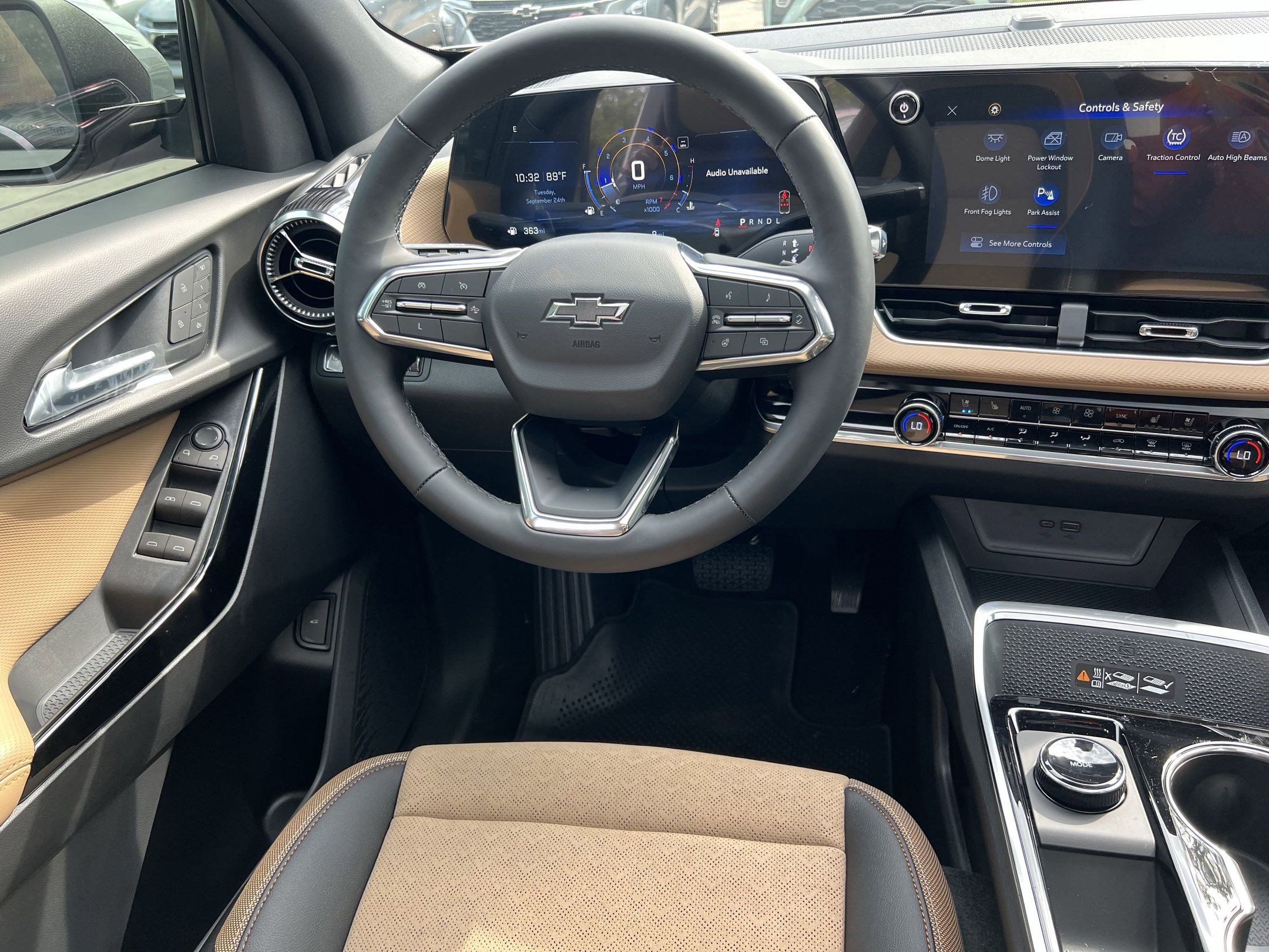 2026 Chevrolet Equinox ACTIV photo 4