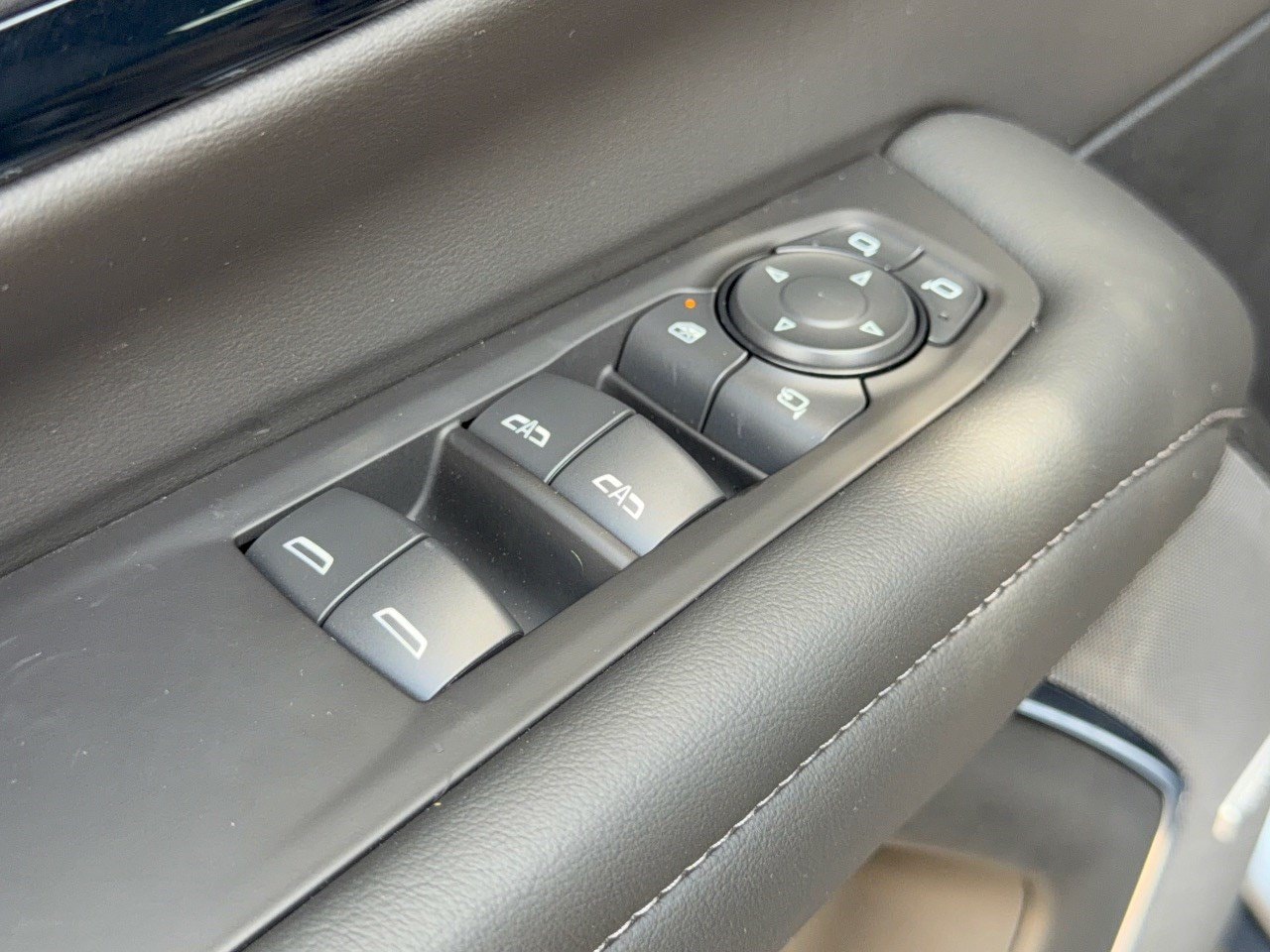 2026 Chevrolet Tahoe LT - Photo 15