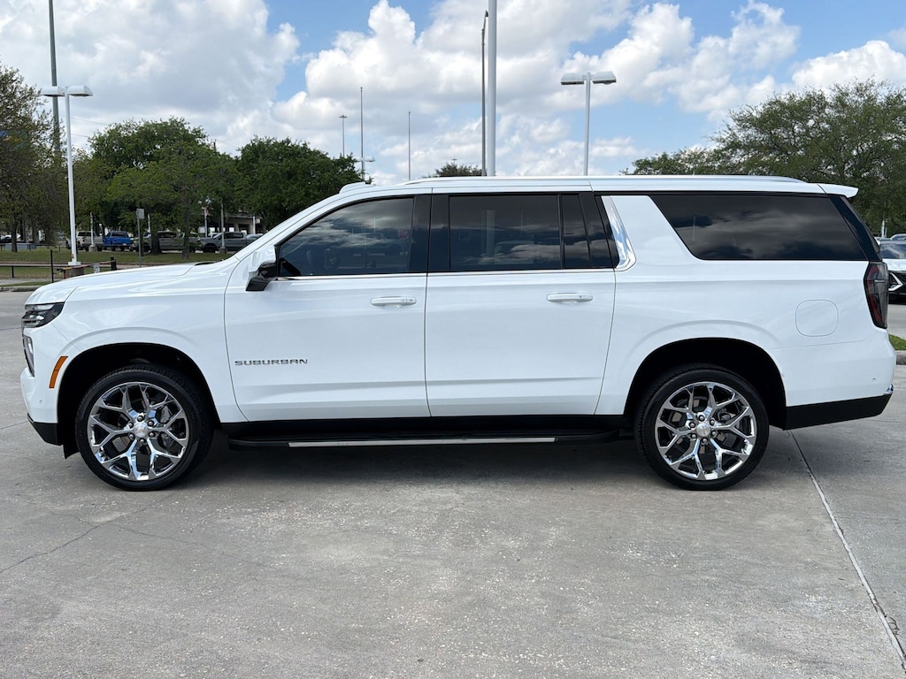 Used 2025 Chevrolet Suburban LT SUV