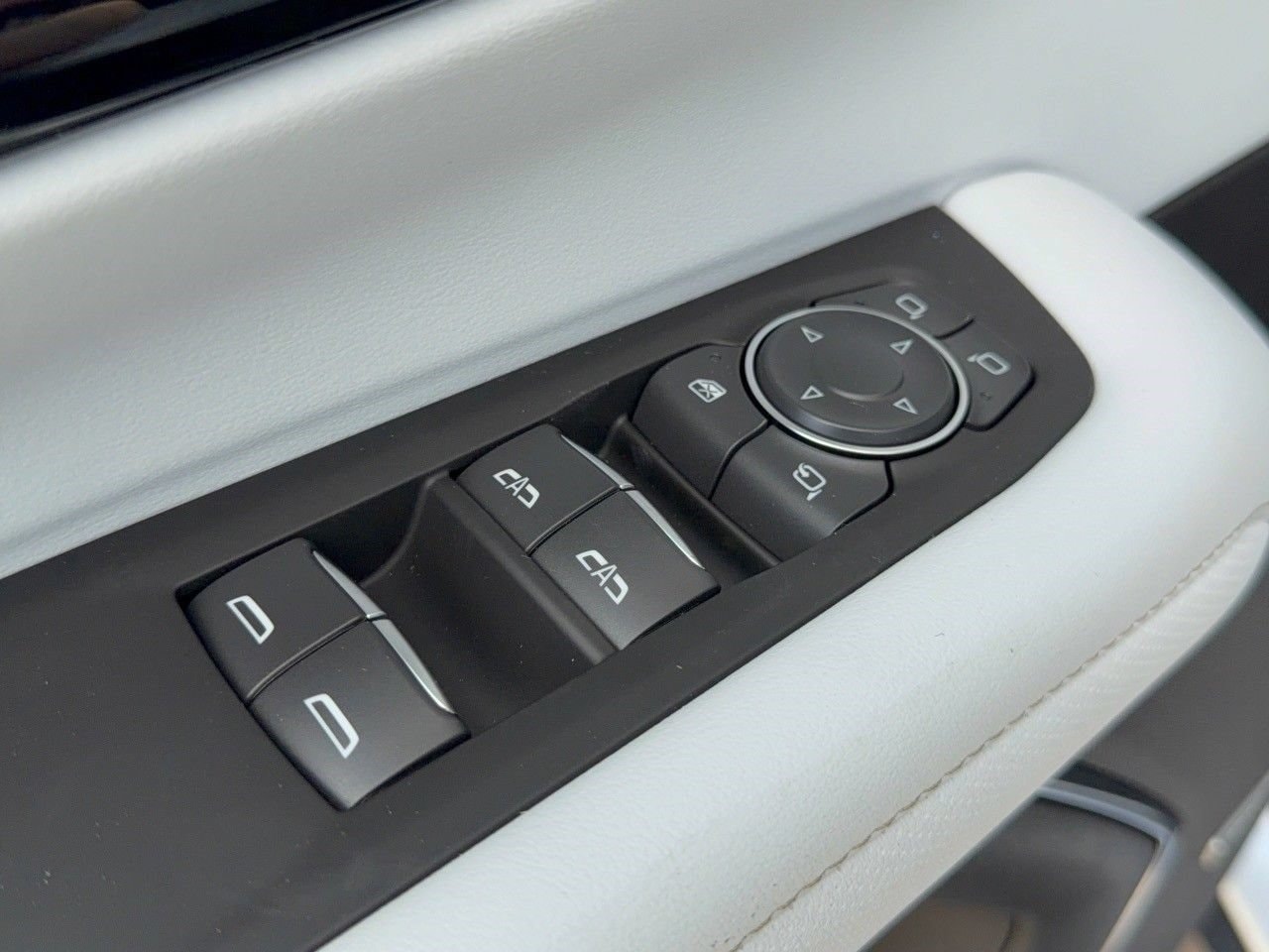 2026 Chevrolet Tahoe Premier - Photo 17