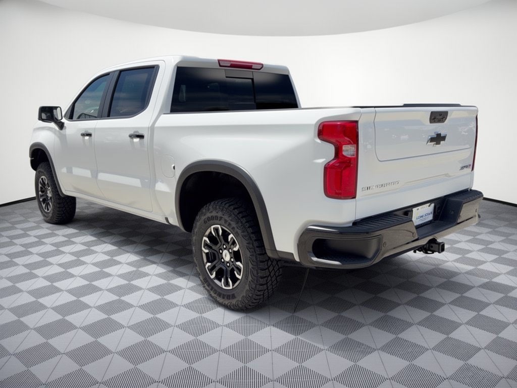 2026 Chevrolet Silverado 1500 ZR2 - Photo 3