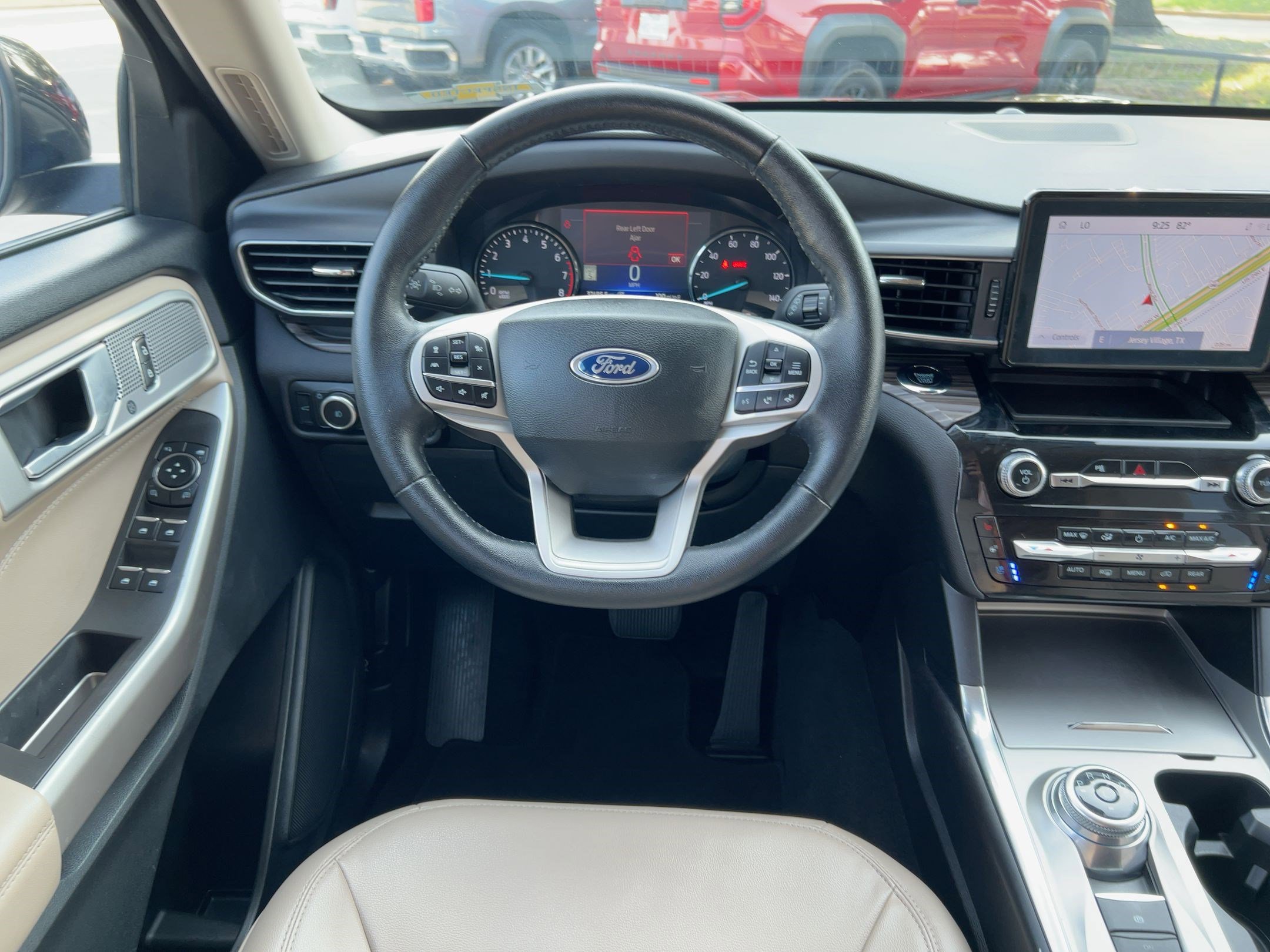 2023 Ford Explorer Limited photo 4