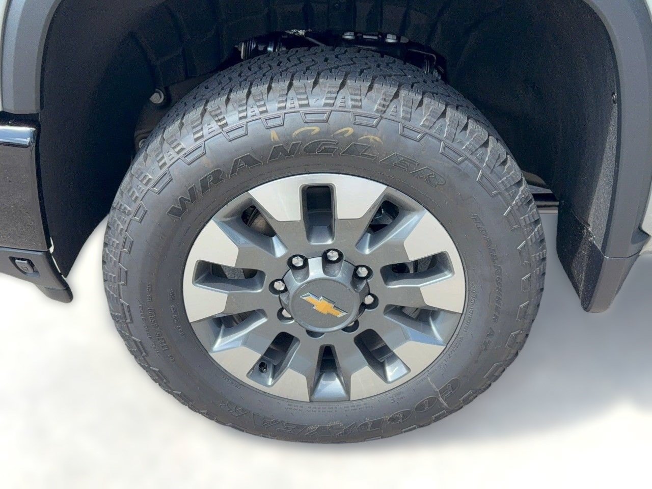 2026 Chevrolet Silverado 2500 HD Custom - Photo 13