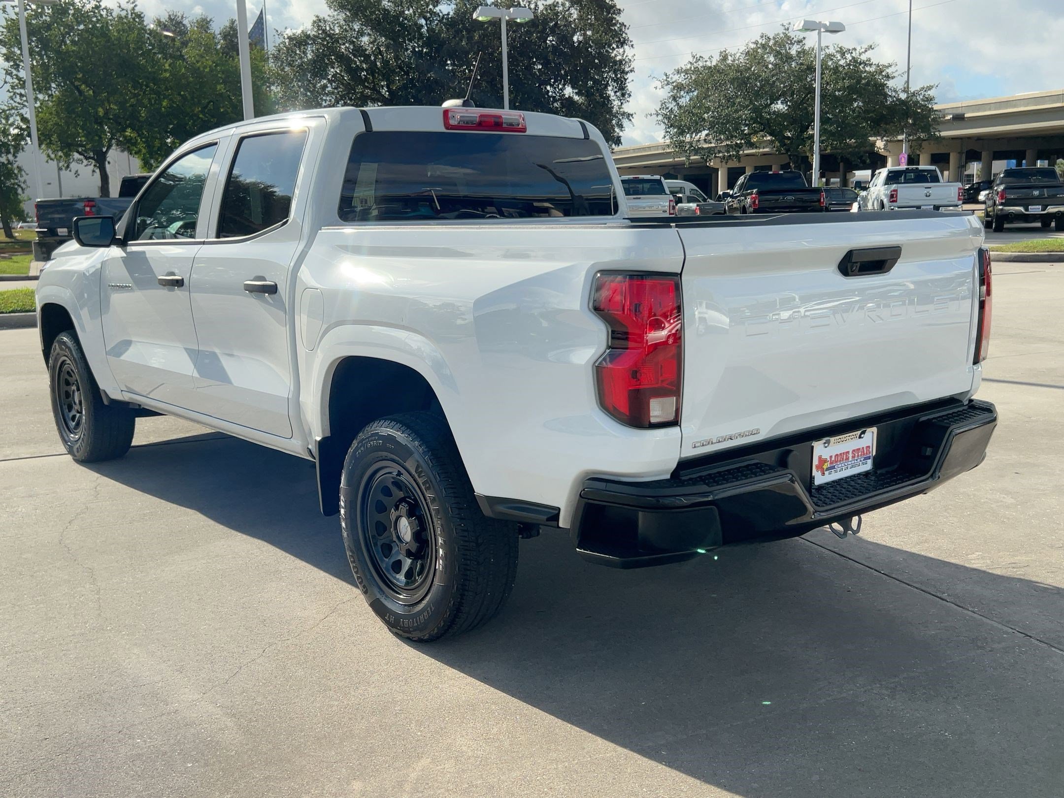 2024 Chevrolet Colorado Work Truck photo 3