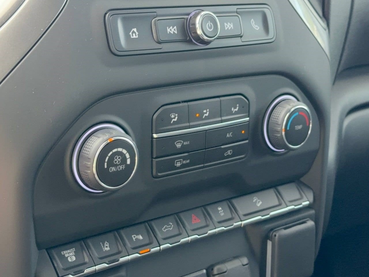 2026 Chevrolet Silverado 2500 HD Custom - Photo 22