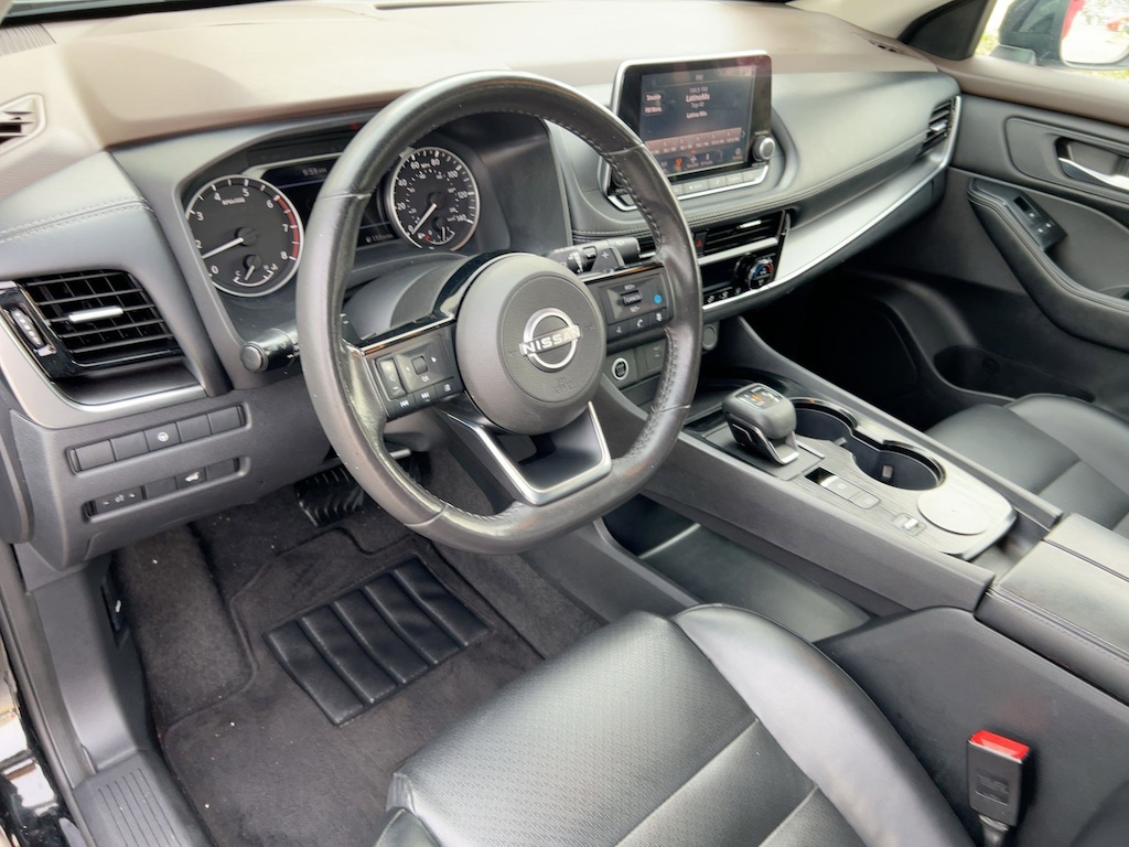 Used 2023 Nissan Rogue SV