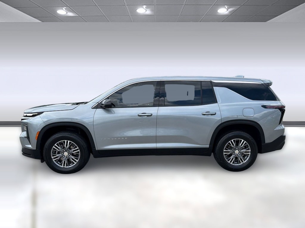 Used 2024 Chevrolet Traverse LS SUV