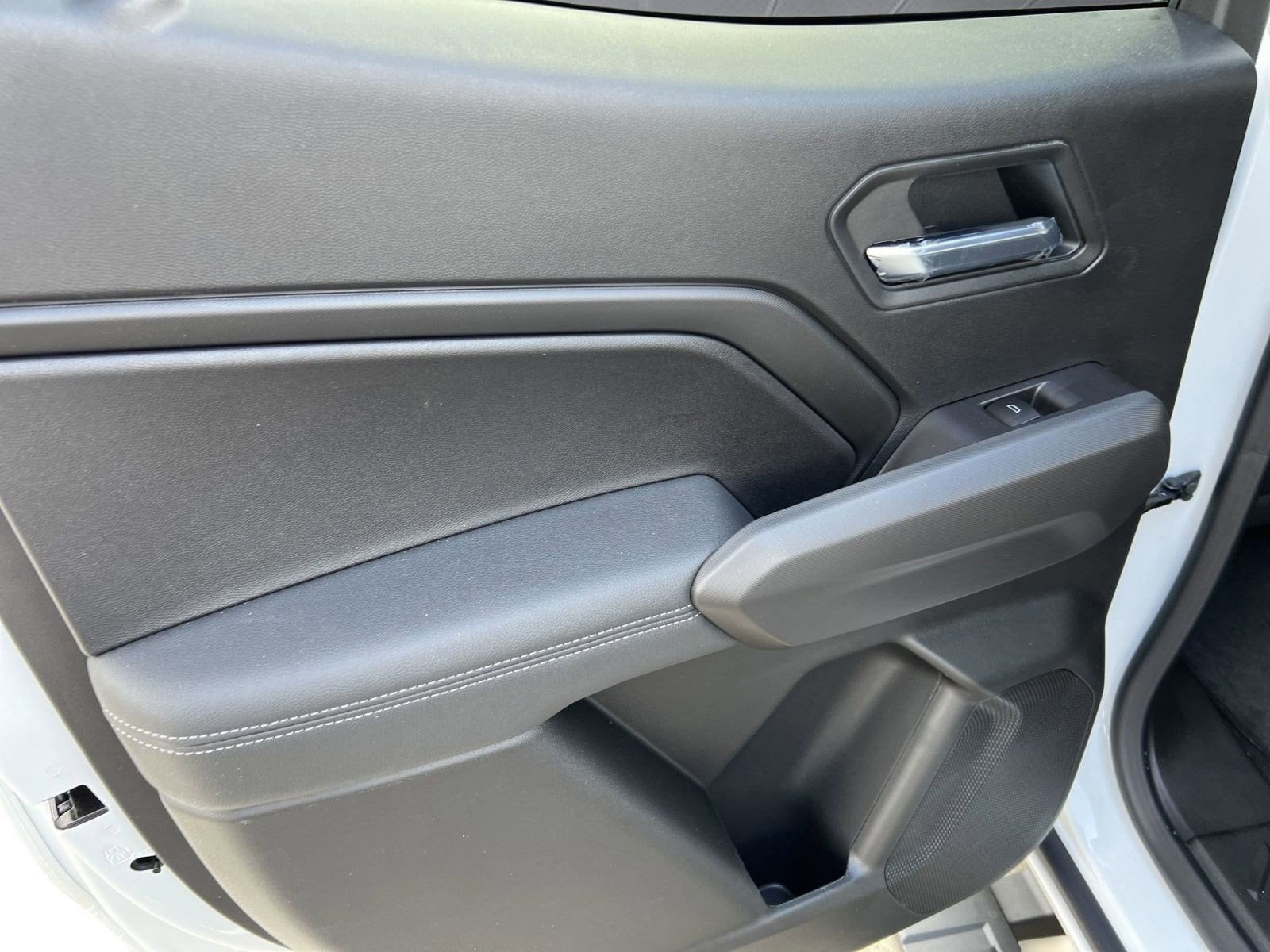 2026 Chevrolet Colorado LT - Photo 21