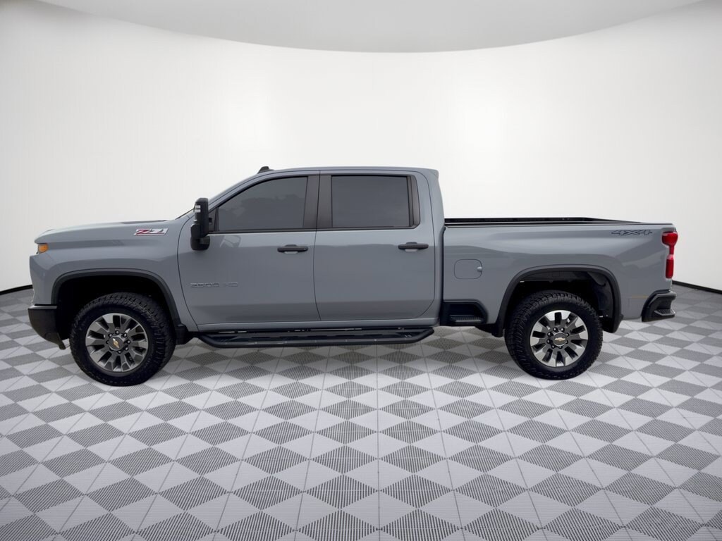 Used 2024 Chevrolet Silverado 2500 HD Custom Truck