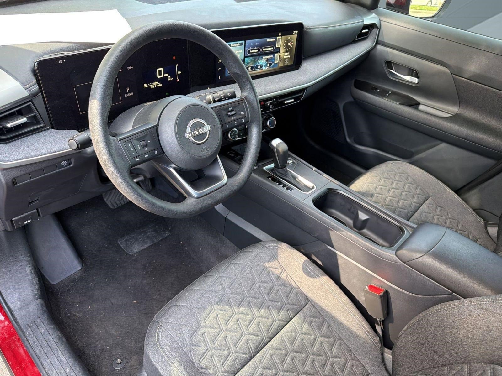 Kicks SV FWD SUV