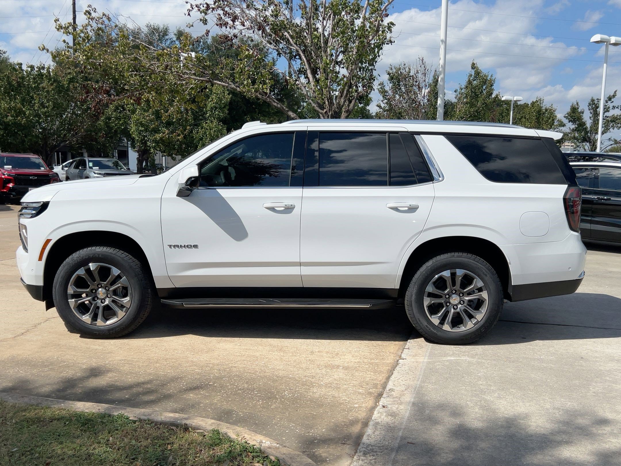2026 Chevrolet Tahoe LS photo 2