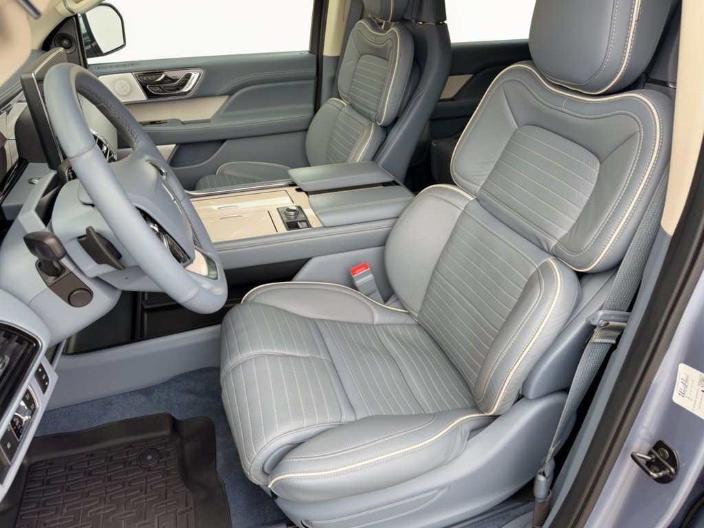 2023 Lincoln Navigator Black Label