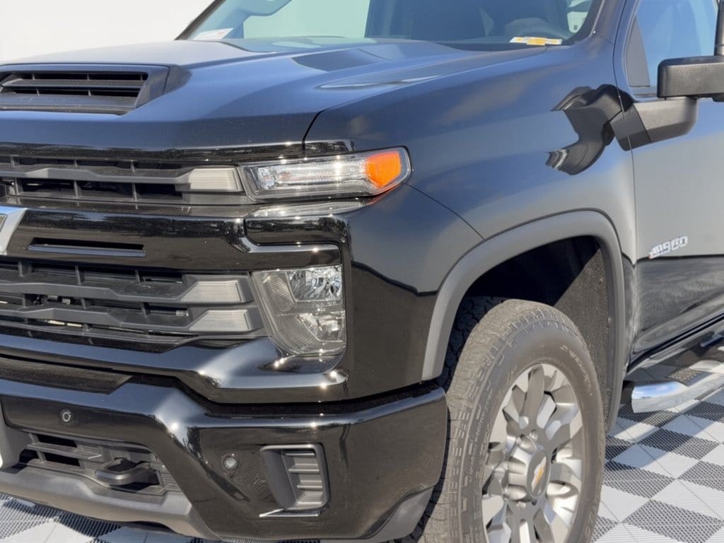 2026 Chevrolet Silverado 2500 HD Custom - Photo 12