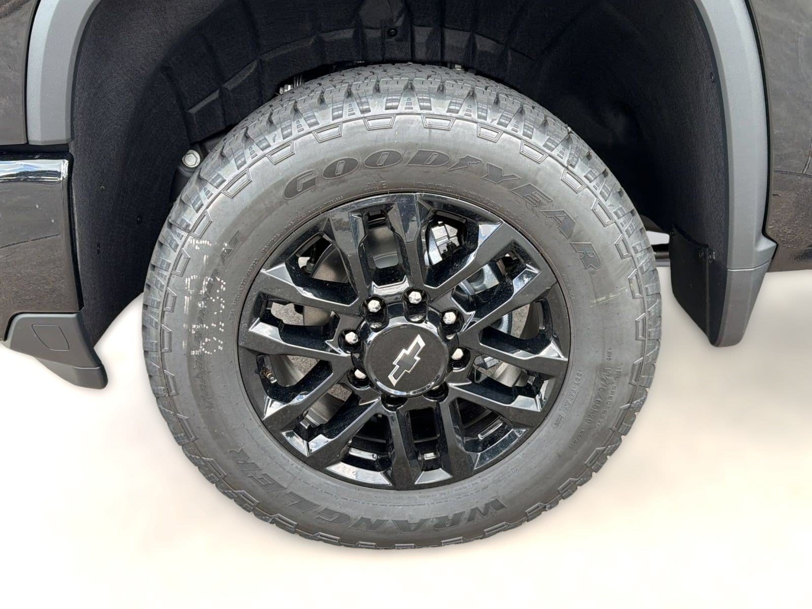 2026 Chevrolet Silverado 2500 HD Custom - Photo 12