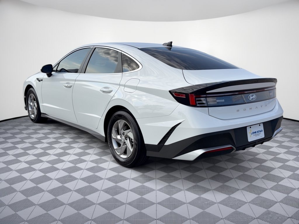 Used 2026 Hyundai Sonata SE Sedan