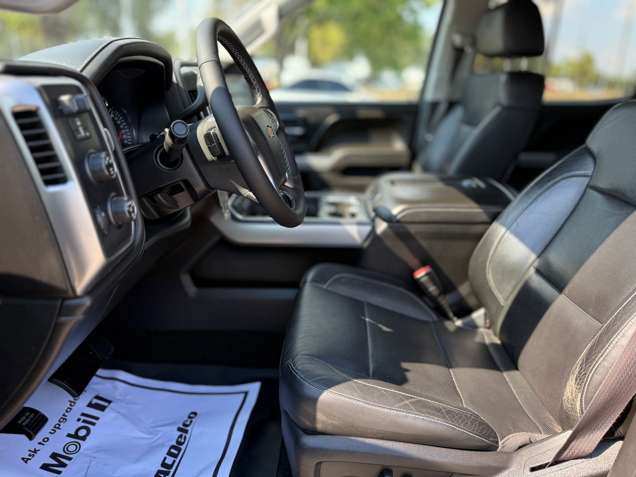 2015 Chevrolet Silverado 2500HD LTZ photo 4