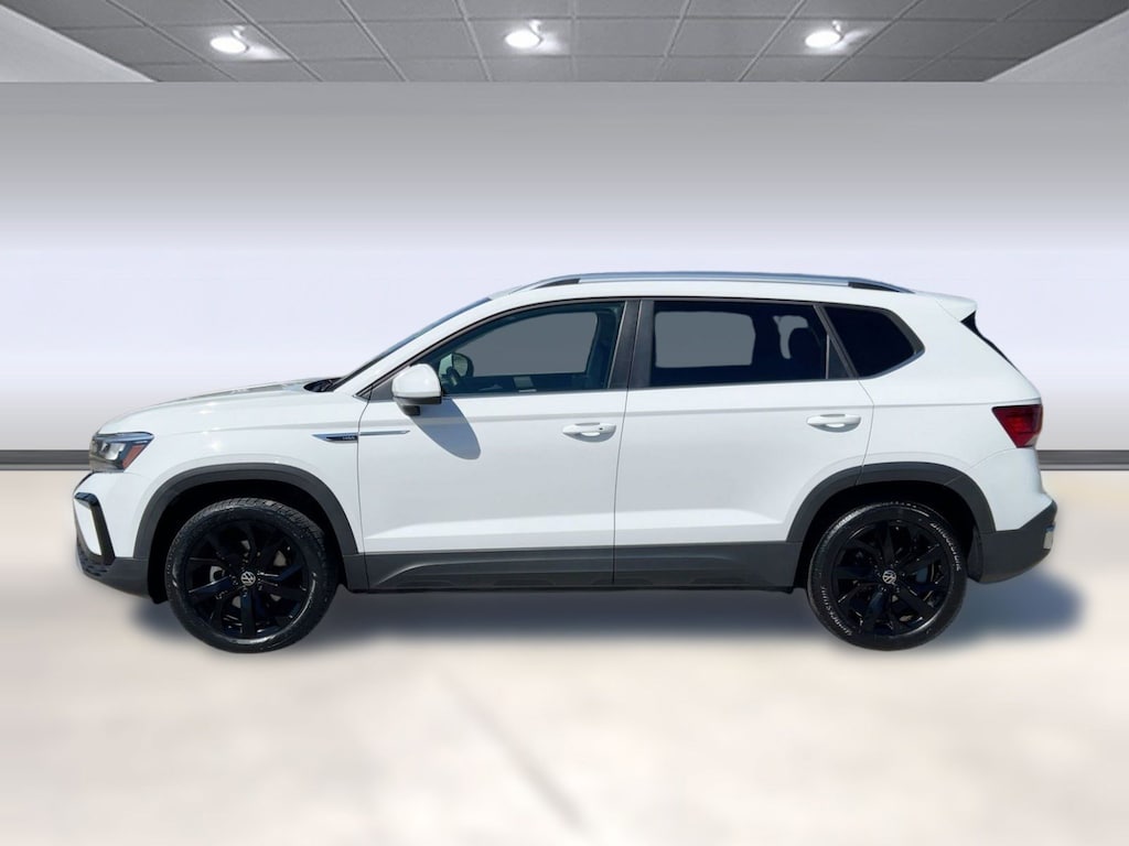 Used 2024 Volkswagen Taos SE